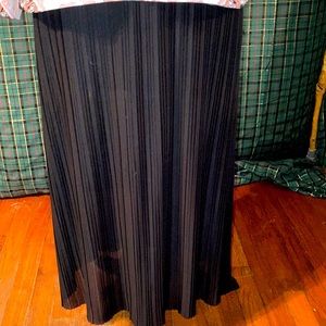 Cato pleated maxi skirt